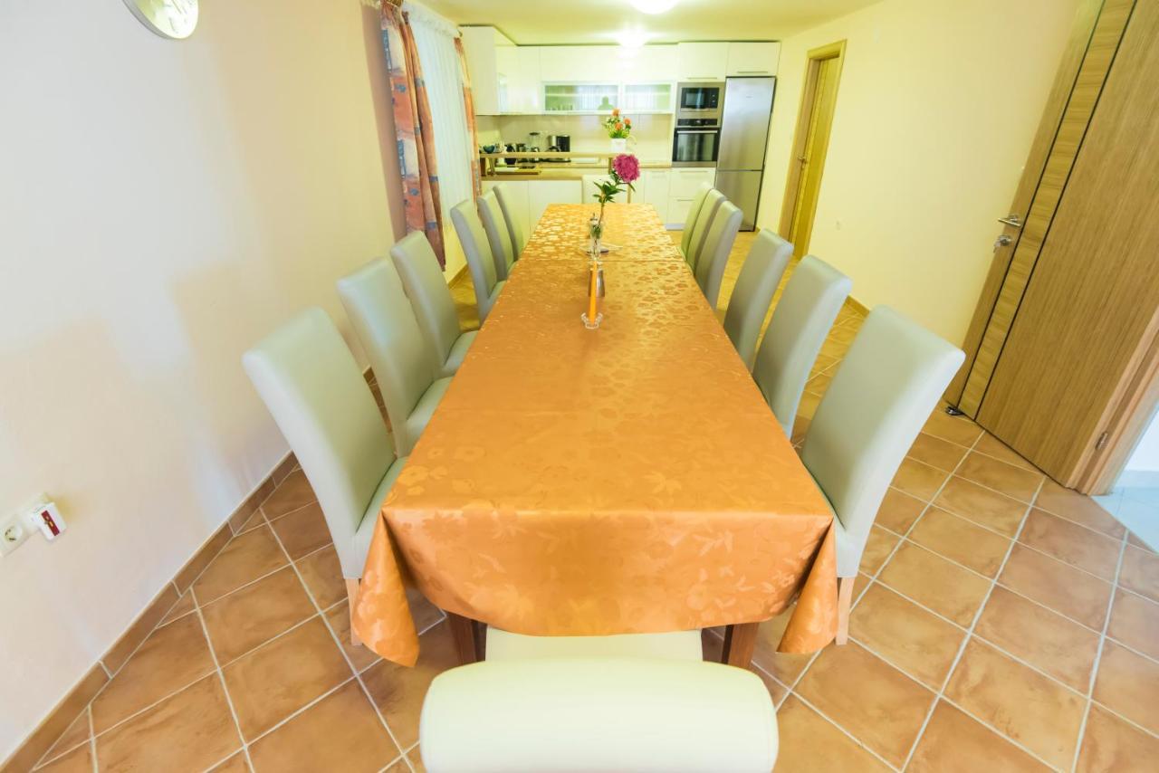 Apartmani Eda ซาดาร์ ภายนอก รูปภาพ
