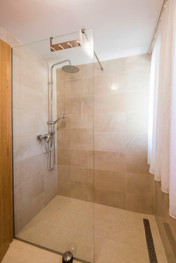 Apartmani Eda ซาดาร์ ภายนอก รูปภาพ